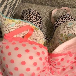 38 D Victoria secret bras lot of 6